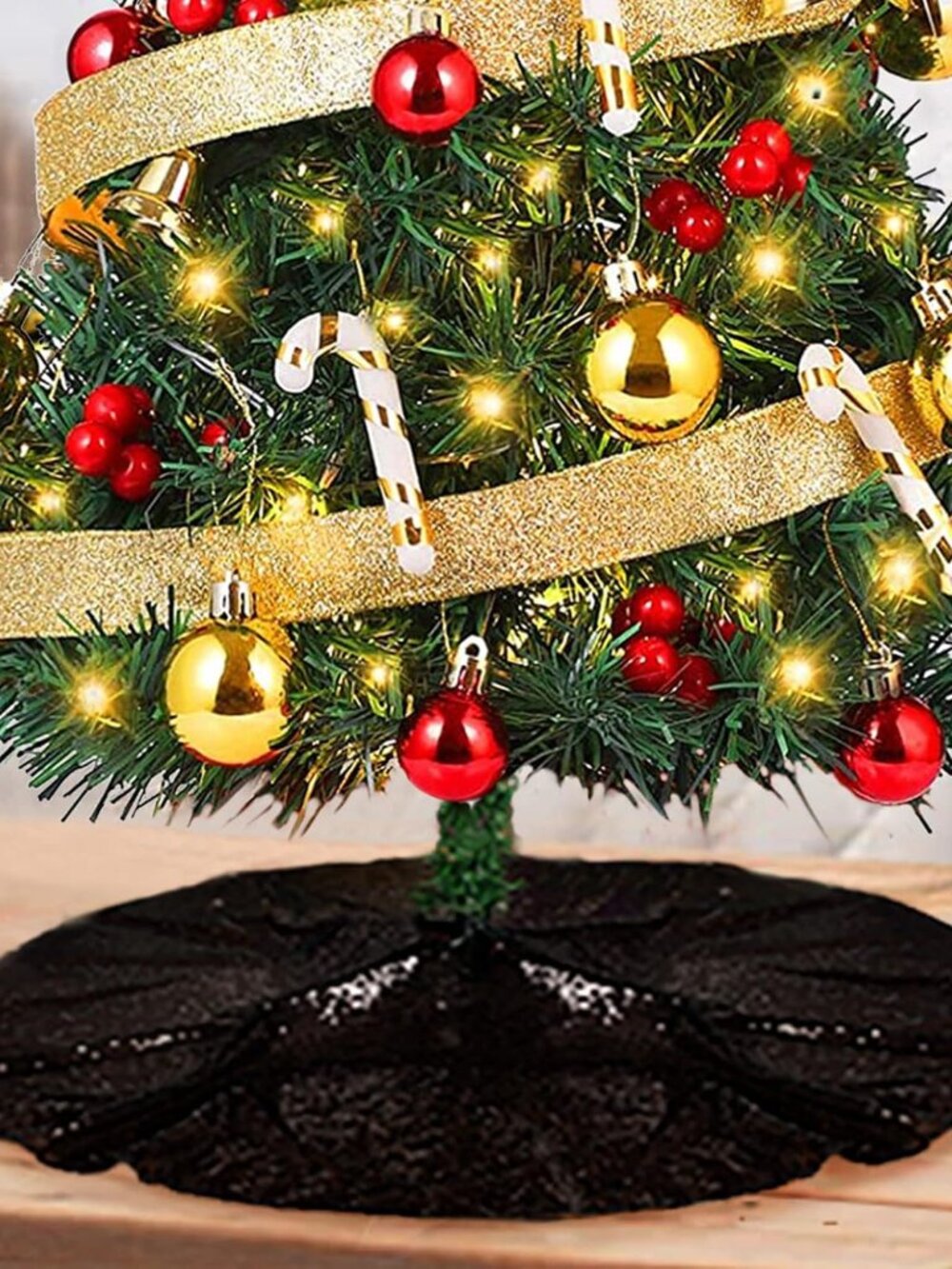 24-Inch Christmas Tree Skirt Black Sequin Embroidered Sparkly Holiday Decor for